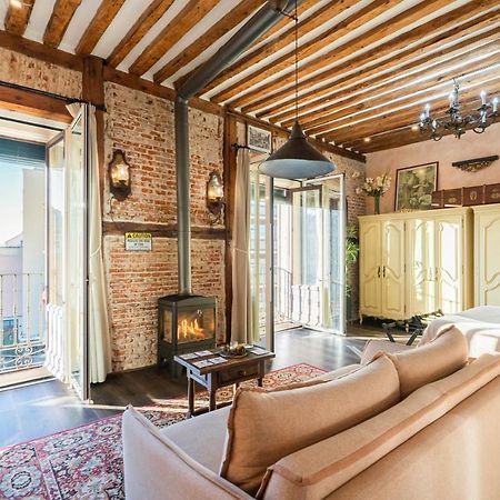 1851: Exceptional 19Th Century Studio In Madrid Exterior photo